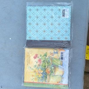 Set of 2 photo albums